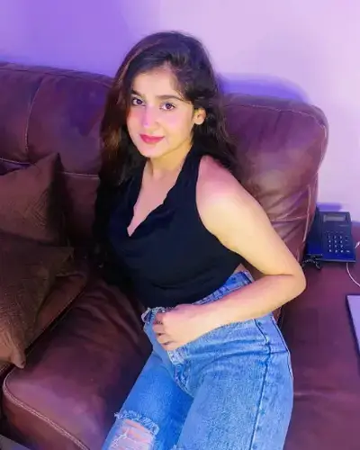 Call Girls Dhoraji
