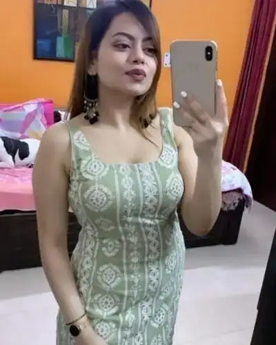 Call Girl in Dhoraji